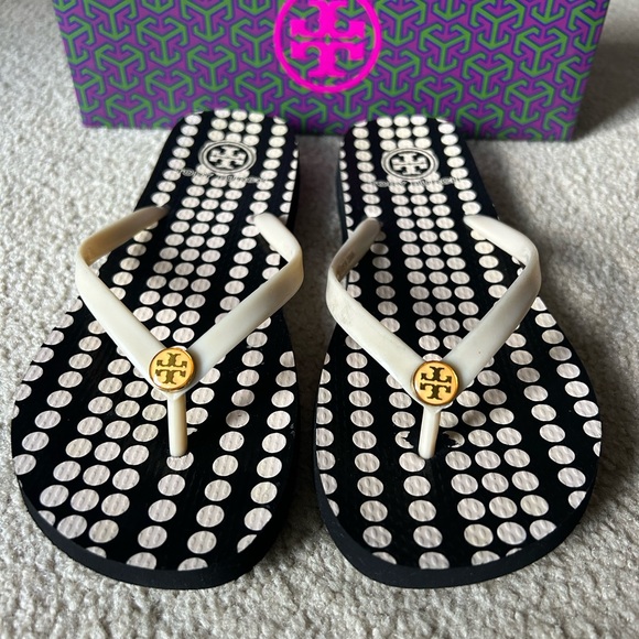Tory Burch Black and White Polka Dot Sandals - Picture 5 of 12